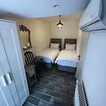 Fizzio Hotel 2*